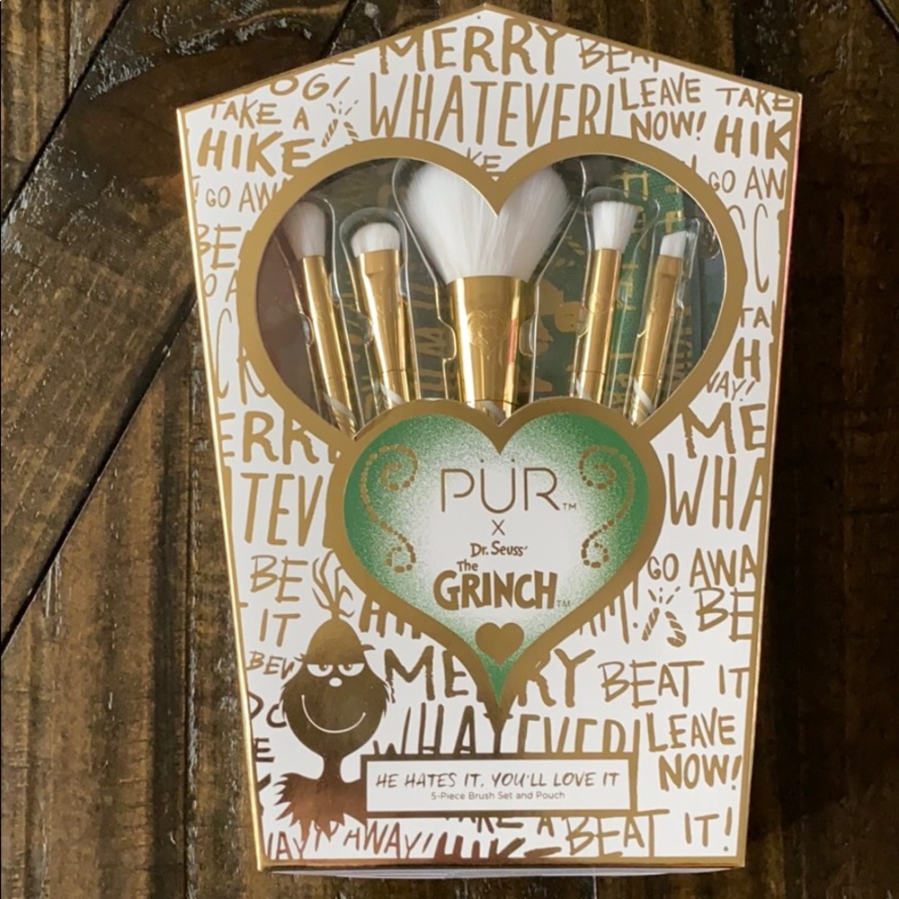 Brand new- great gift “the grinch “  MU brushes